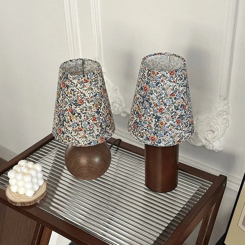 Elegant Floral Print Table Lamp