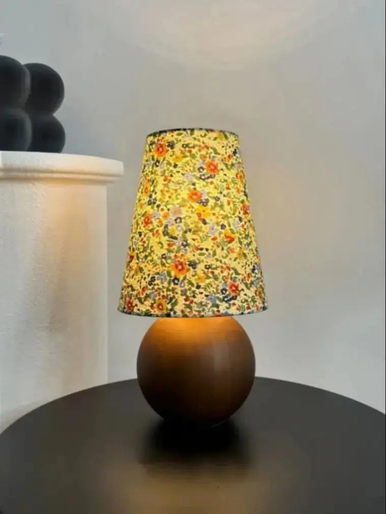 Elegant Floral Print Table Lamp