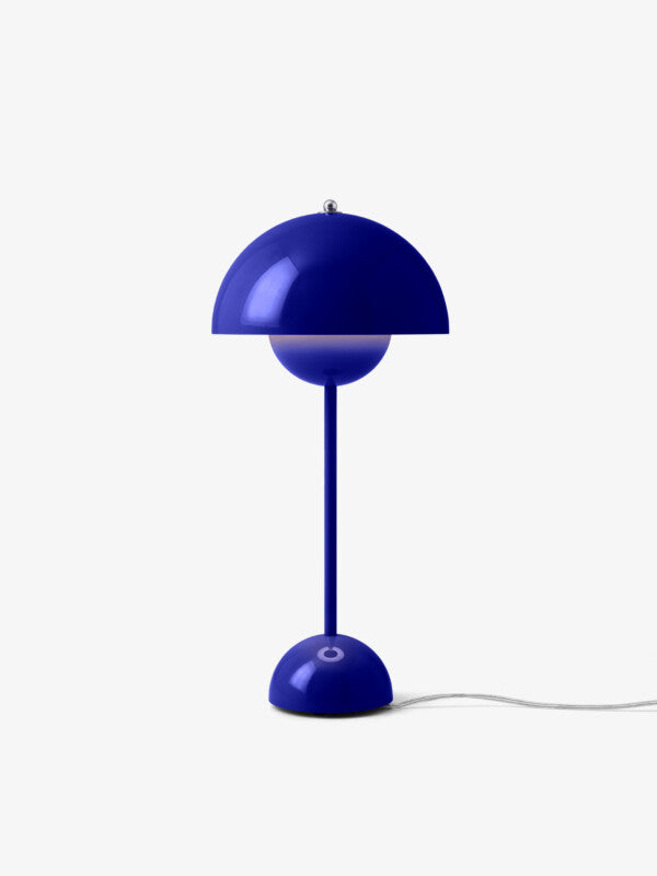 Modern Dome-Shaped Table Lamp